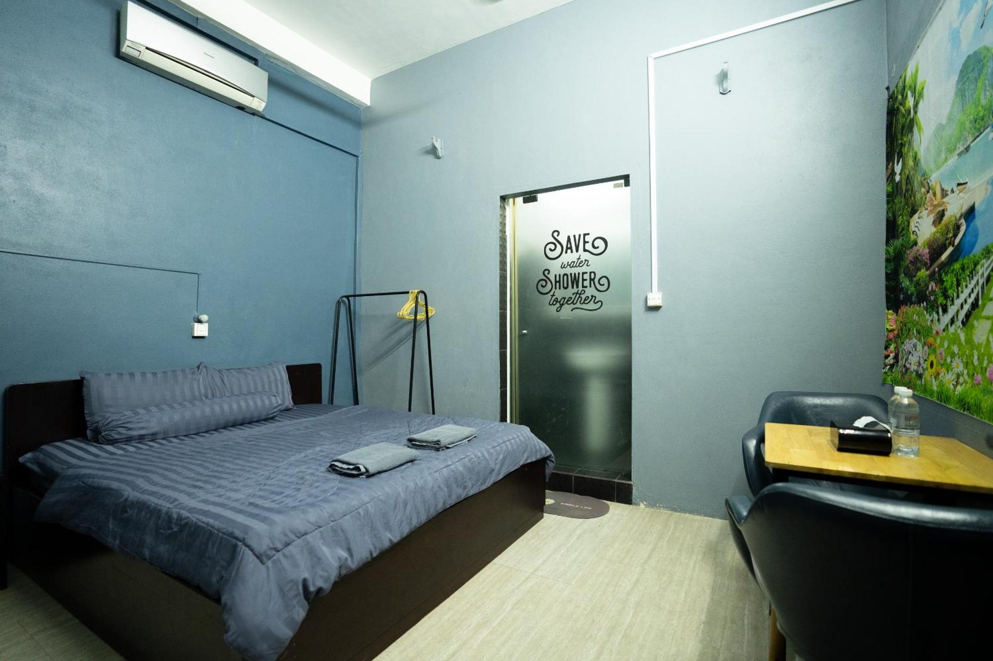 The Eighty8 Hostel Phnom Penh Exterior photo
